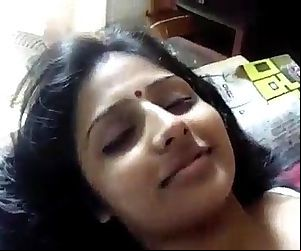 भारतीय तमिल अभिनेत्री monica..
